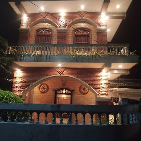 The Brick Wonder Hotell Habaraduwa Central Exteriör bild