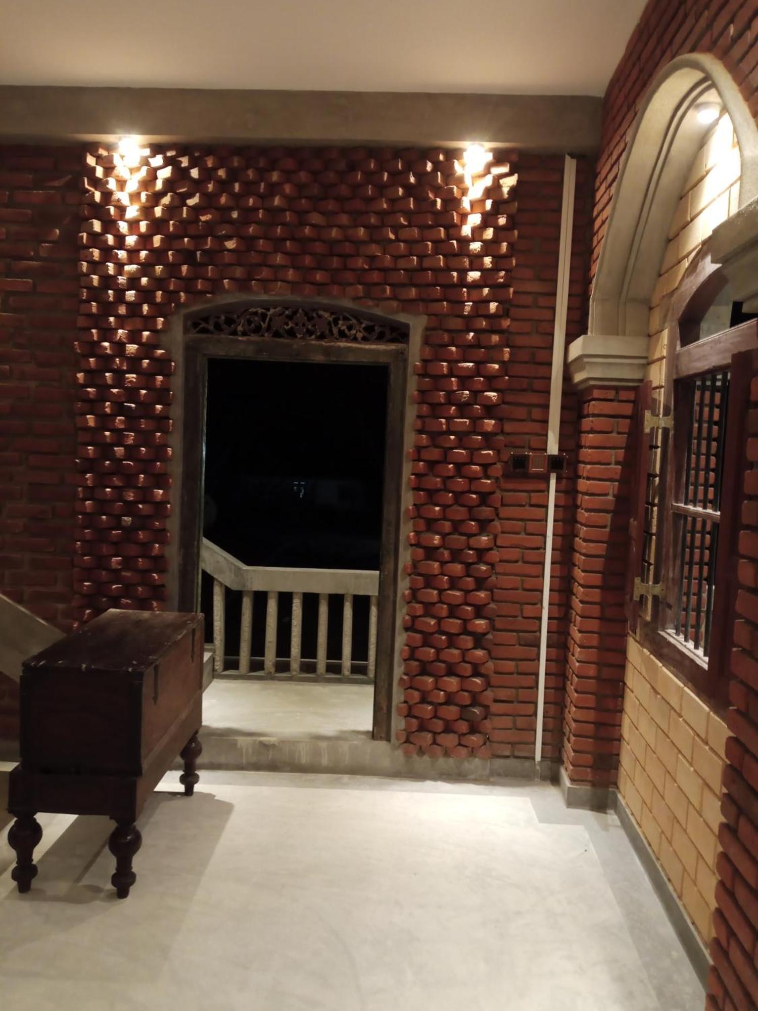 The Brick Wonder Hotell Habaraduwa Central Exteriör bild