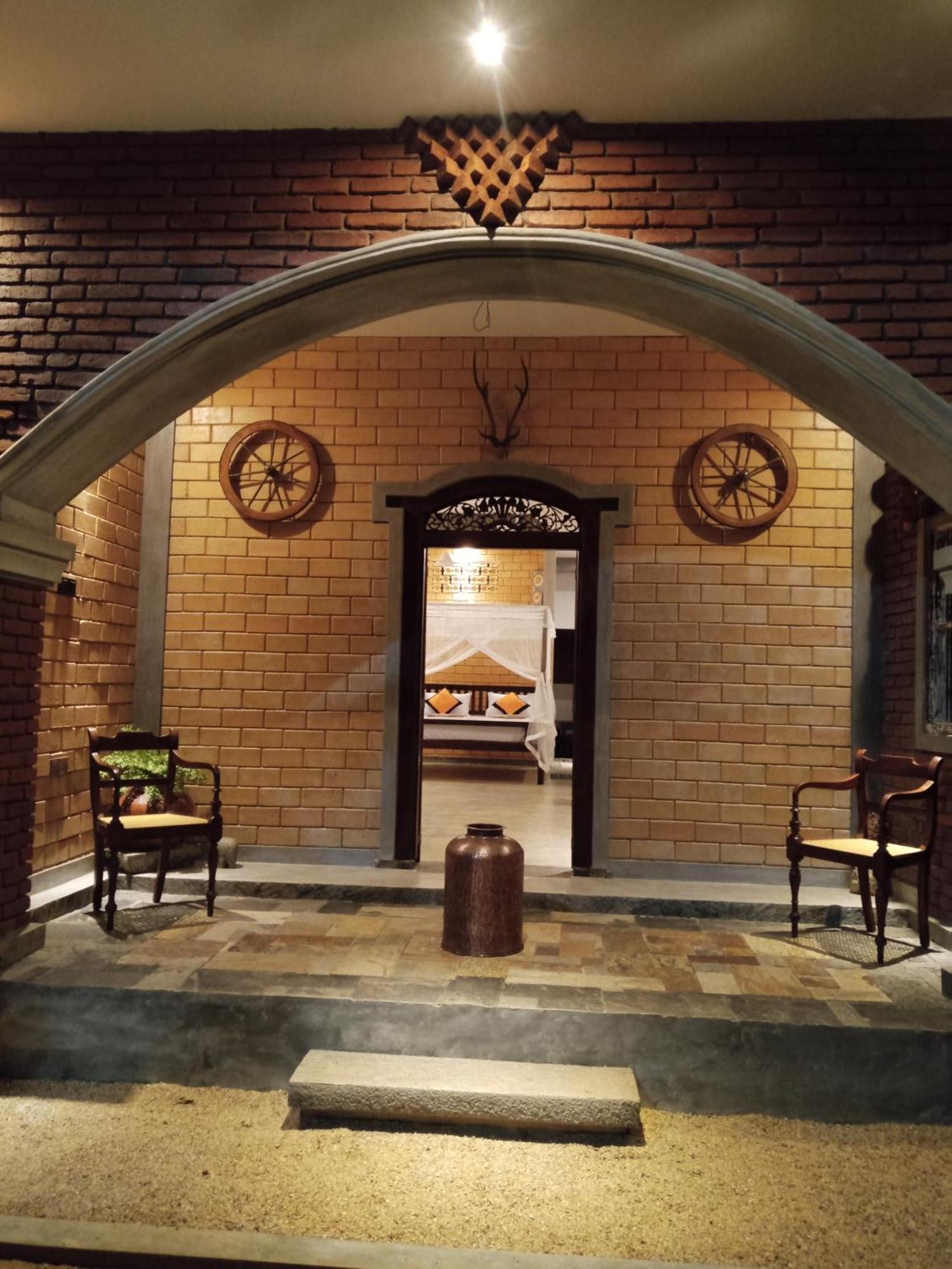The Brick Wonder Hotell Habaraduwa Central Exteriör bild